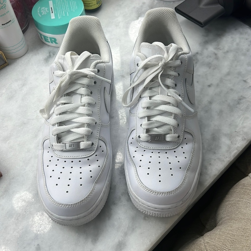Women’s Air Force 1’s